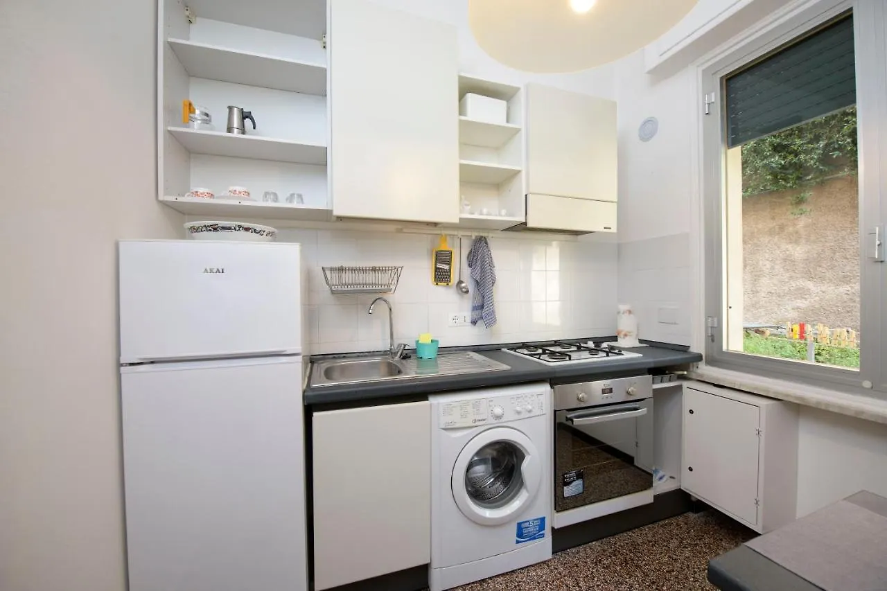 192 - Casa Dinghy, Genova - Dieci Minuti A Piedi Dall'Ospedale Gaslini 0*,  Italia