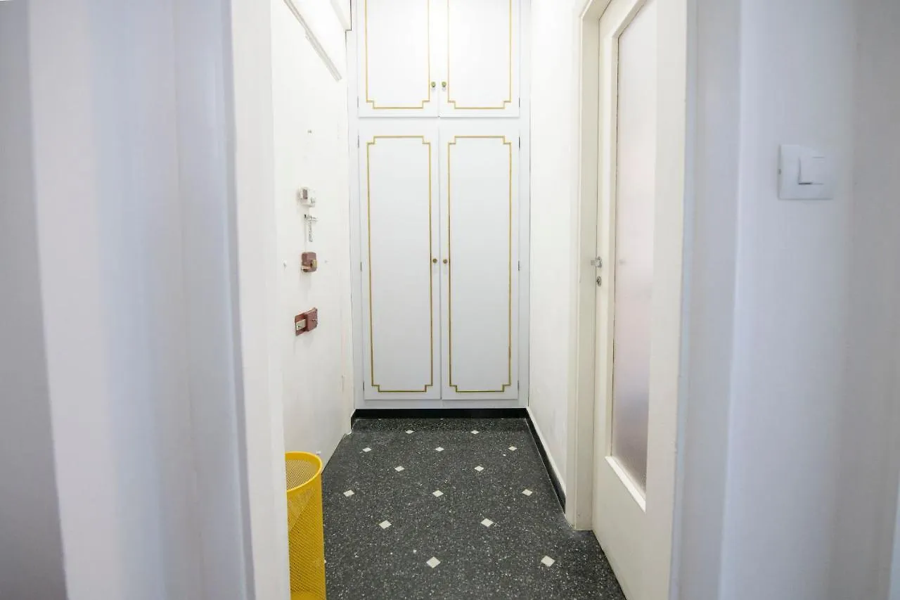 Appartamento 192 - Casa Dinghy, Genova - Dieci Minuti A Piedi Dall'Ospedale Gaslini